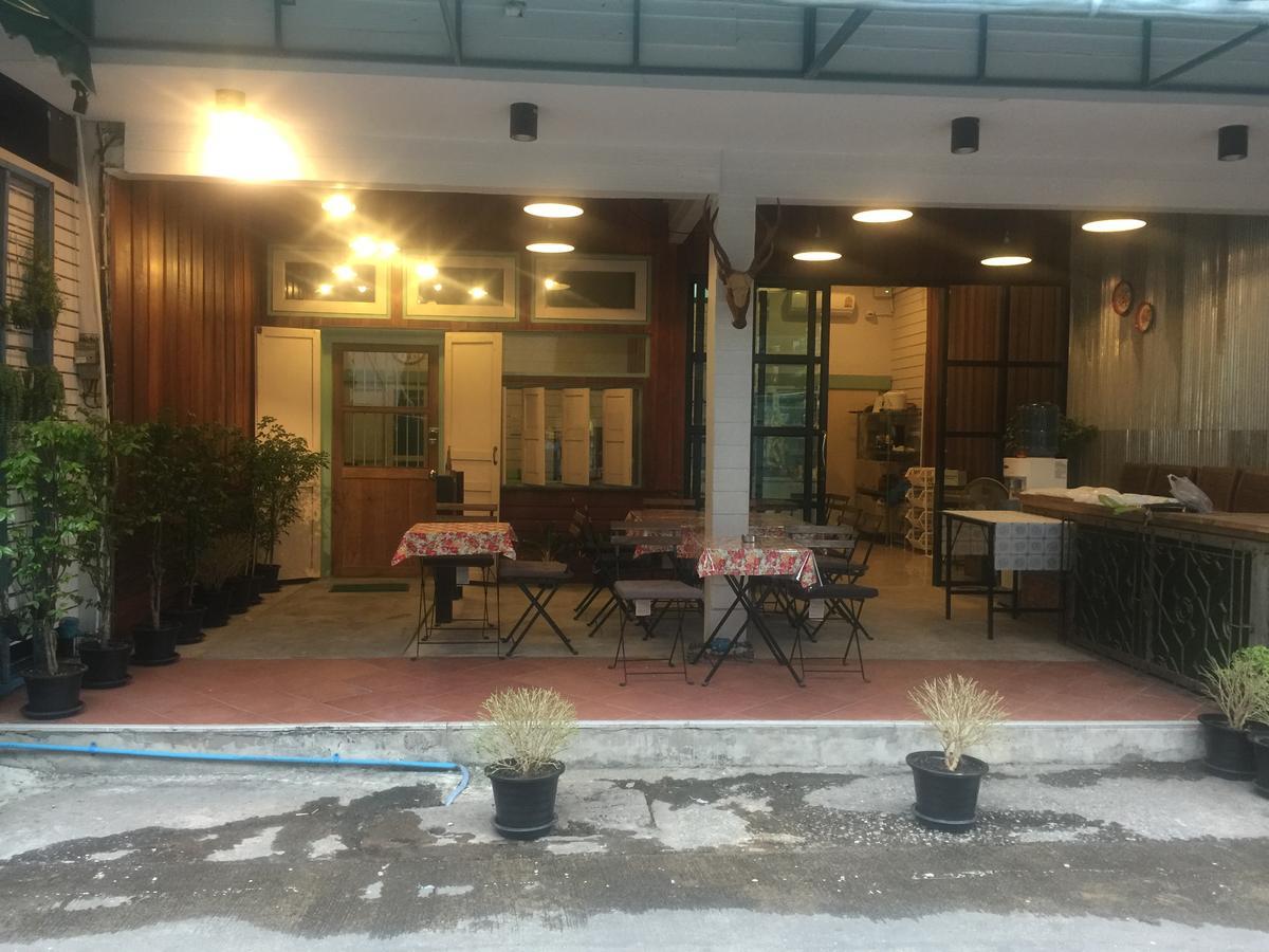 Home & Hashery Boutique House Bangkok Exterior photo
